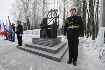 В Ленобласти открыт памятник рожденным в блокаду