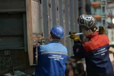 В Тихвине растет производство грузовых вагонов