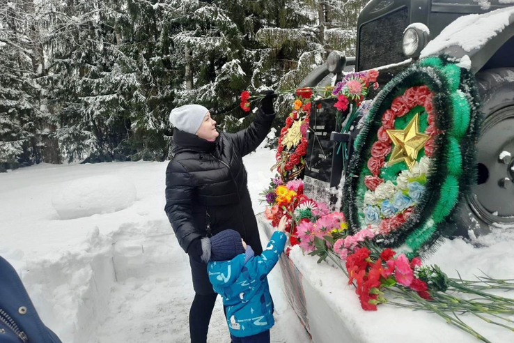 Города и села Ленобласти встречают Ленинградскую победу